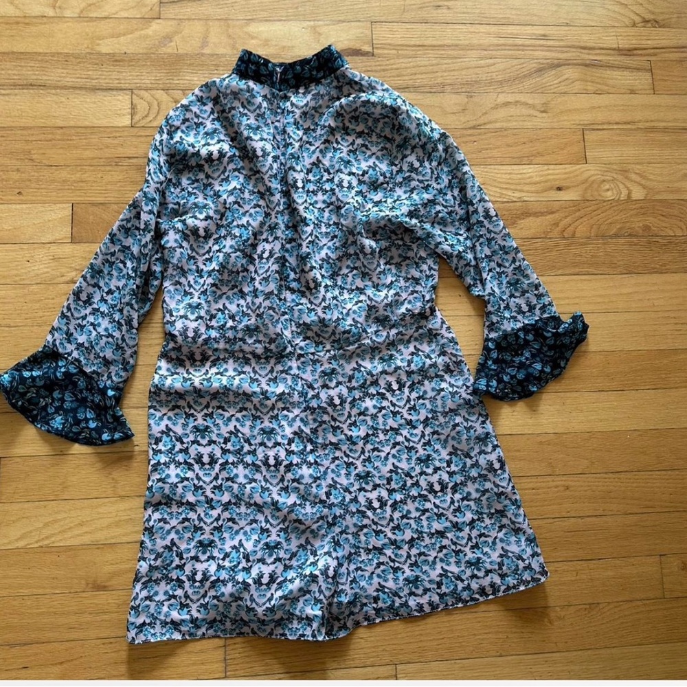 Romper blue floral bell sleeve